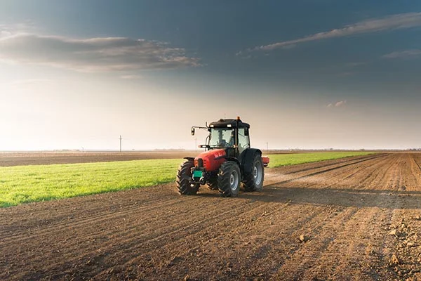 How To Level Land With A Tractor in Vero Beach FL How To Level Land With A Tractor in Vero Beach FL